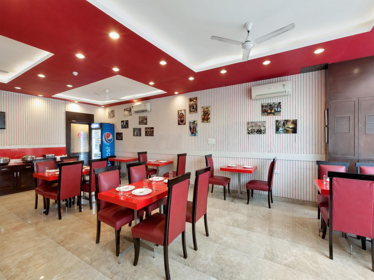 Oyo 9841 The Vivir 1 Hotel โนอิดา ภายนอก รูปภาพ