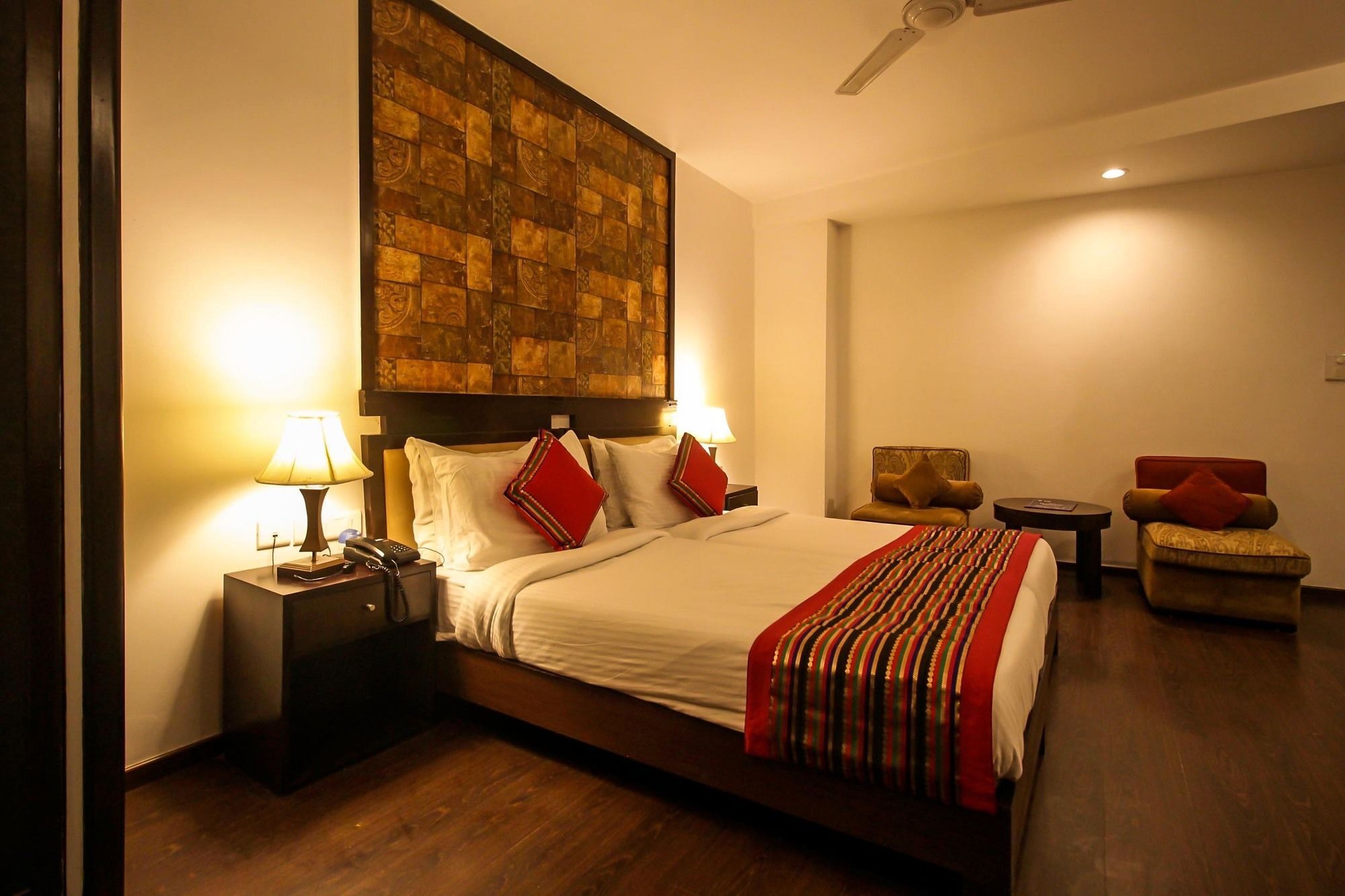Oyo 9841 The Vivir 1 Hotel โนอิดา ภายนอก รูปภาพ