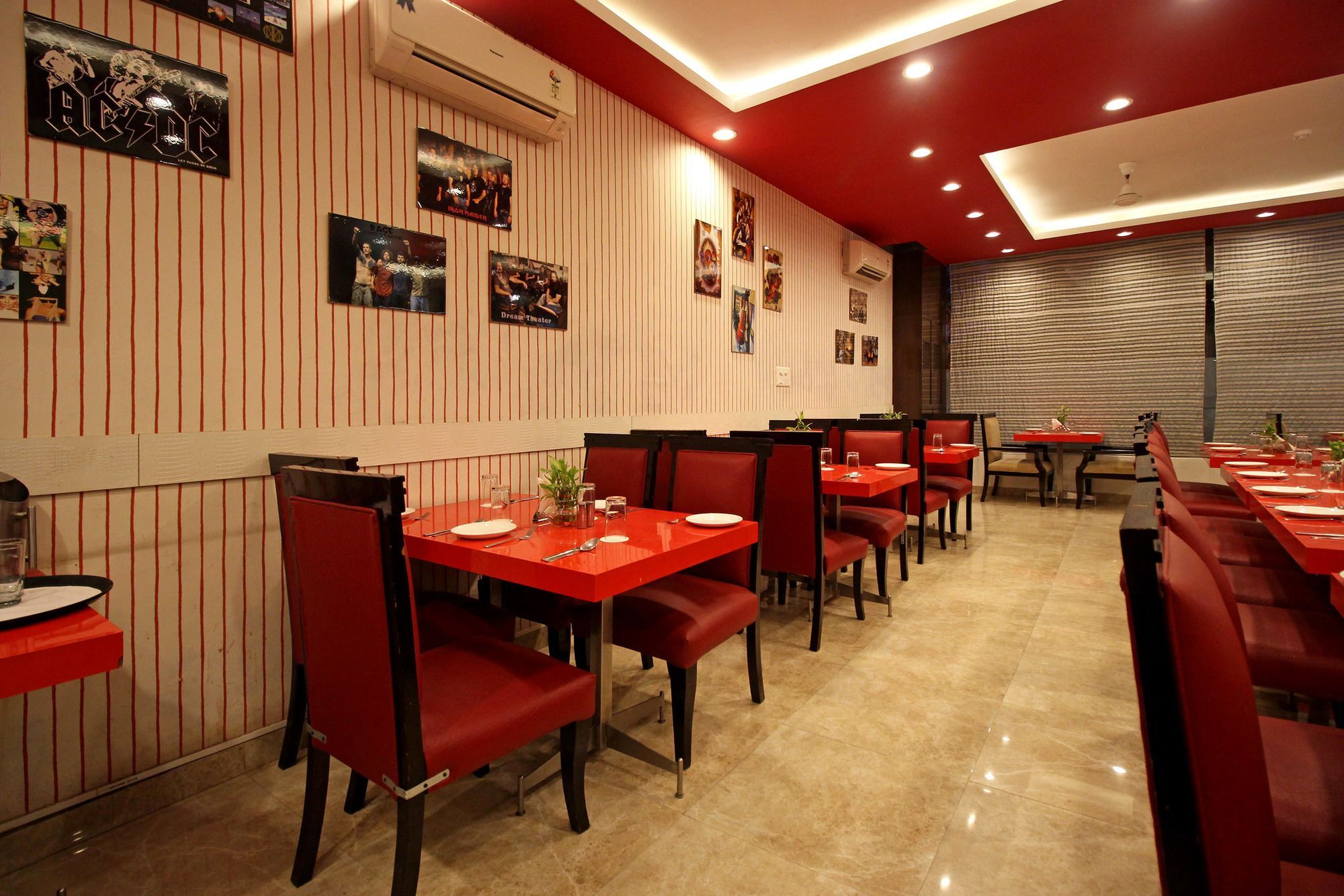 Oyo 9841 The Vivir 1 Hotel โนอิดา ภายนอก รูปภาพ
