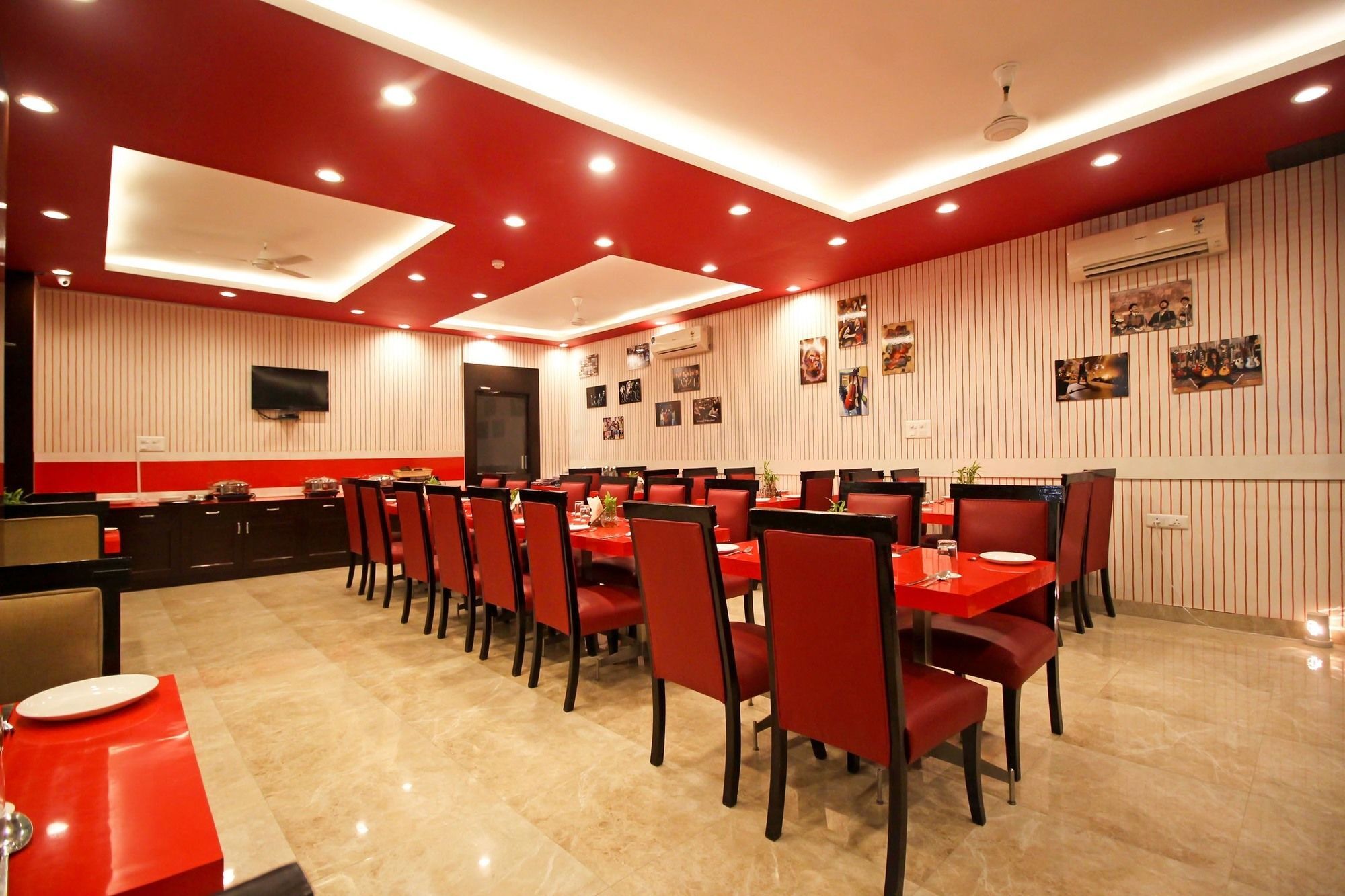 Oyo 9841 The Vivir 1 Hotel โนอิดา ภายนอก รูปภาพ